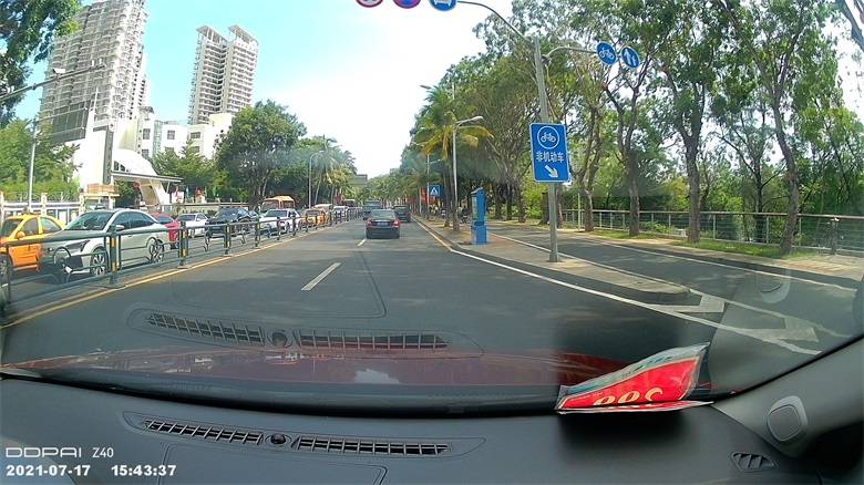 盯盯拍z40行车记录仪道路实拍视频,挂式行车记录仪盯盯拍