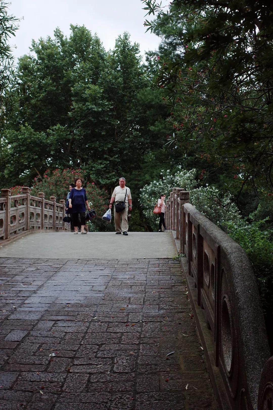 我不许你只是路过上海虹口