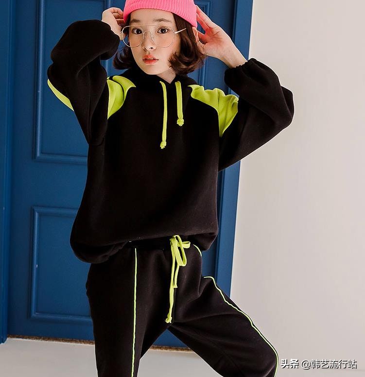 女童韩系风加绒连帽卫衣,2019秋女童流行卫衣