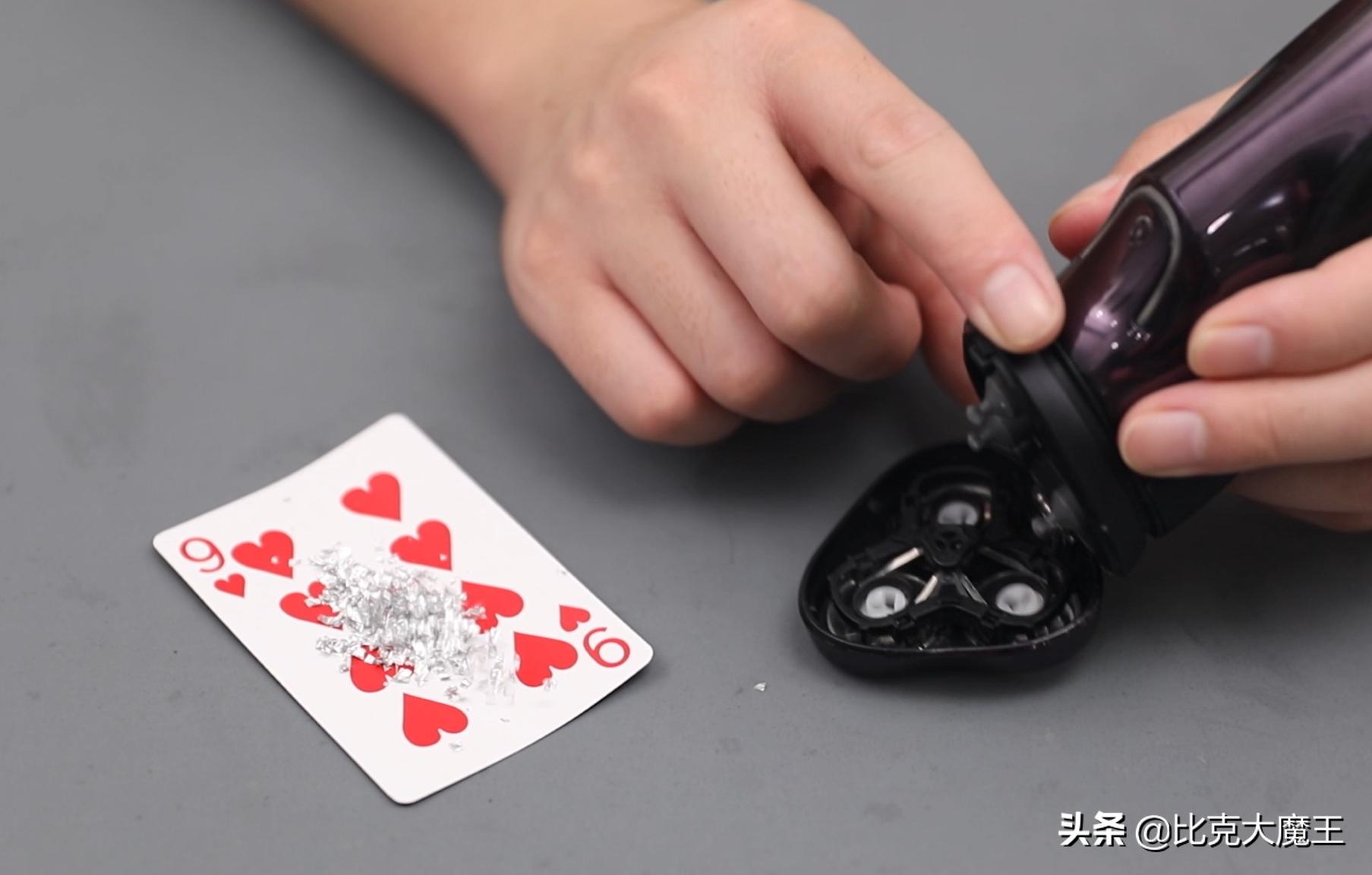 没有刮胡刀和刀片怎么刮胡子,刮胡刀刮胡子疼是因为刀片钝了吗