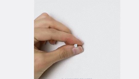 白墙上的污渍修补,白墙有黑印怎么能清除