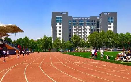 北京第二外国语学院欢迎你