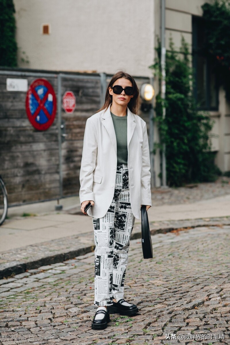 以前看不上的鞋,今年流行什么样的方跟鞋