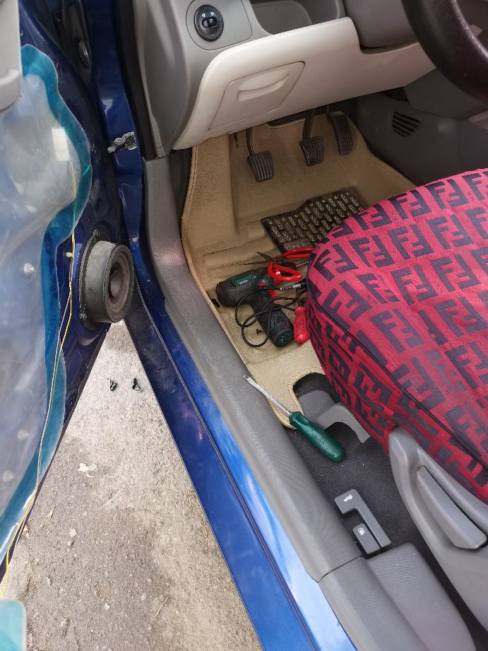 汽车遥控钥匙哪里修理,汽车遥控锁坏了哪里能换