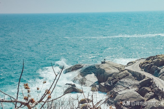 进出景区排队3个小时,岛上物价高上天,这的游客还是多的挤破头