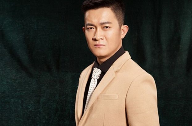 科班毕业演技超好，却无奈颜值不佳人气不高，奋斗多年作品获众赞