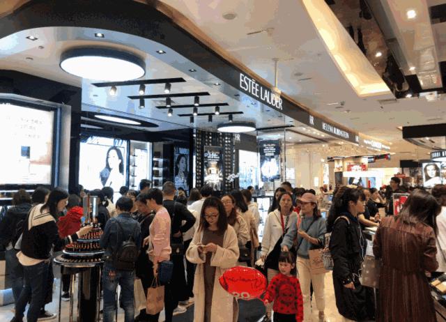 双11期间银泰百货客流同比增长,2020年双11杭州武林银泰