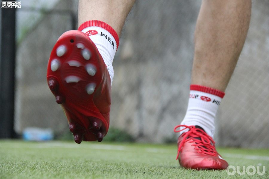 nike足球鞋全线测评,popa足球鞋实战测评