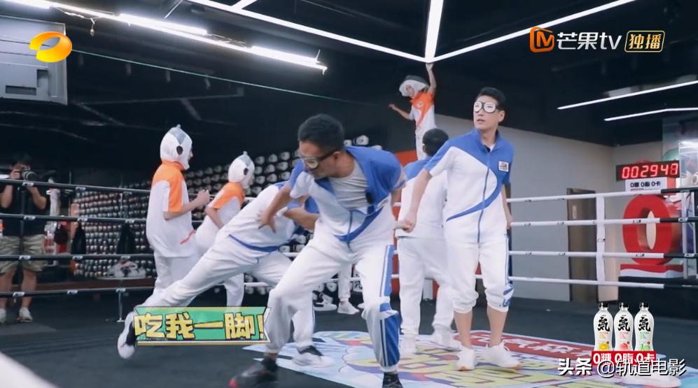 元气满满的哥哥杨洋踢球,元气满满的哥哥杨洋猜谜名场面