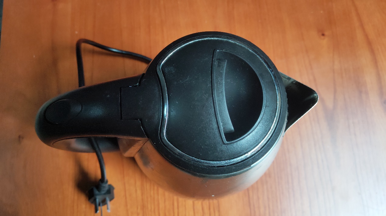 热水壶坏了不要扔了怎么修最简单,热水壶开关坏了怎么换新