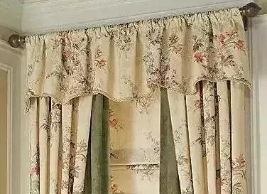 阳台窗帘加窗幔效果,千鸟格窗帘加窗幔