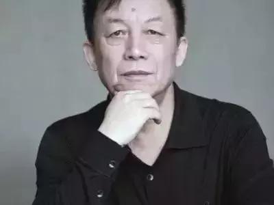 怎么化妆把眼睛变大,怎样化妆才能把眼睛画得大