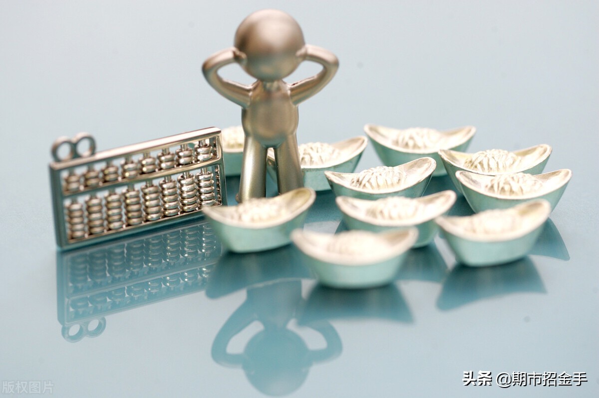 散户可以炒期货么,散户适合玩期货