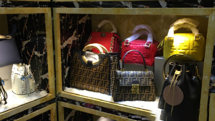 海外代购的奢侈品靠谱吗,海外代购的奢侈品有假吗