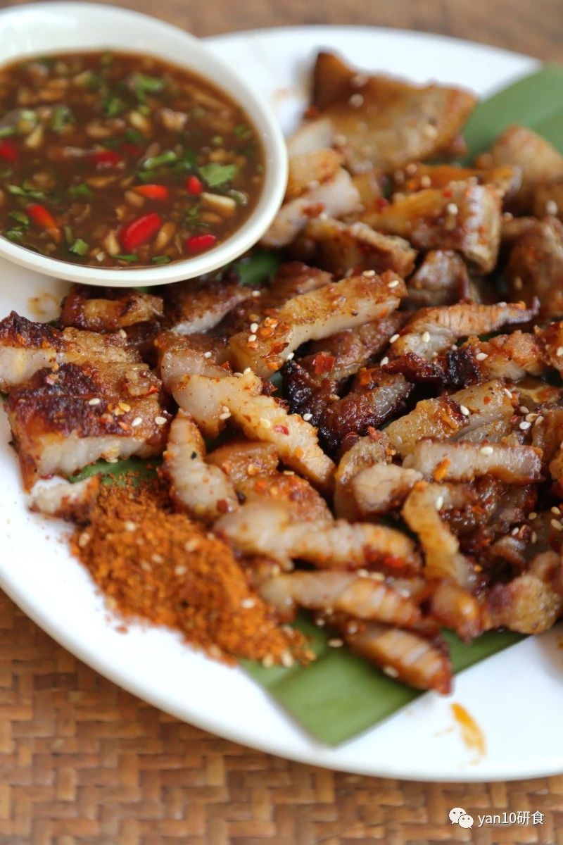 昆明滇池美食推荐菌火锅,滇池边菌子火锅