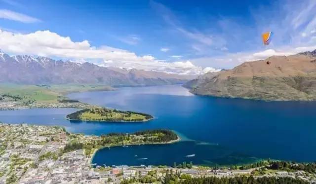 国内十大滑翔伞胜地排名,世界上十大滑翔伞