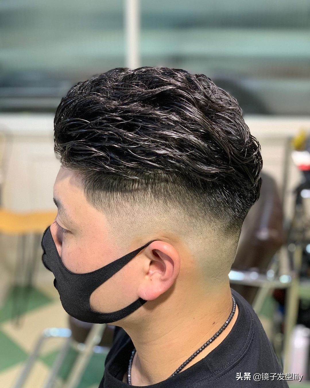 帅气两边铲发型图片短发,两侧头发铲短这样的发型你会剪吗