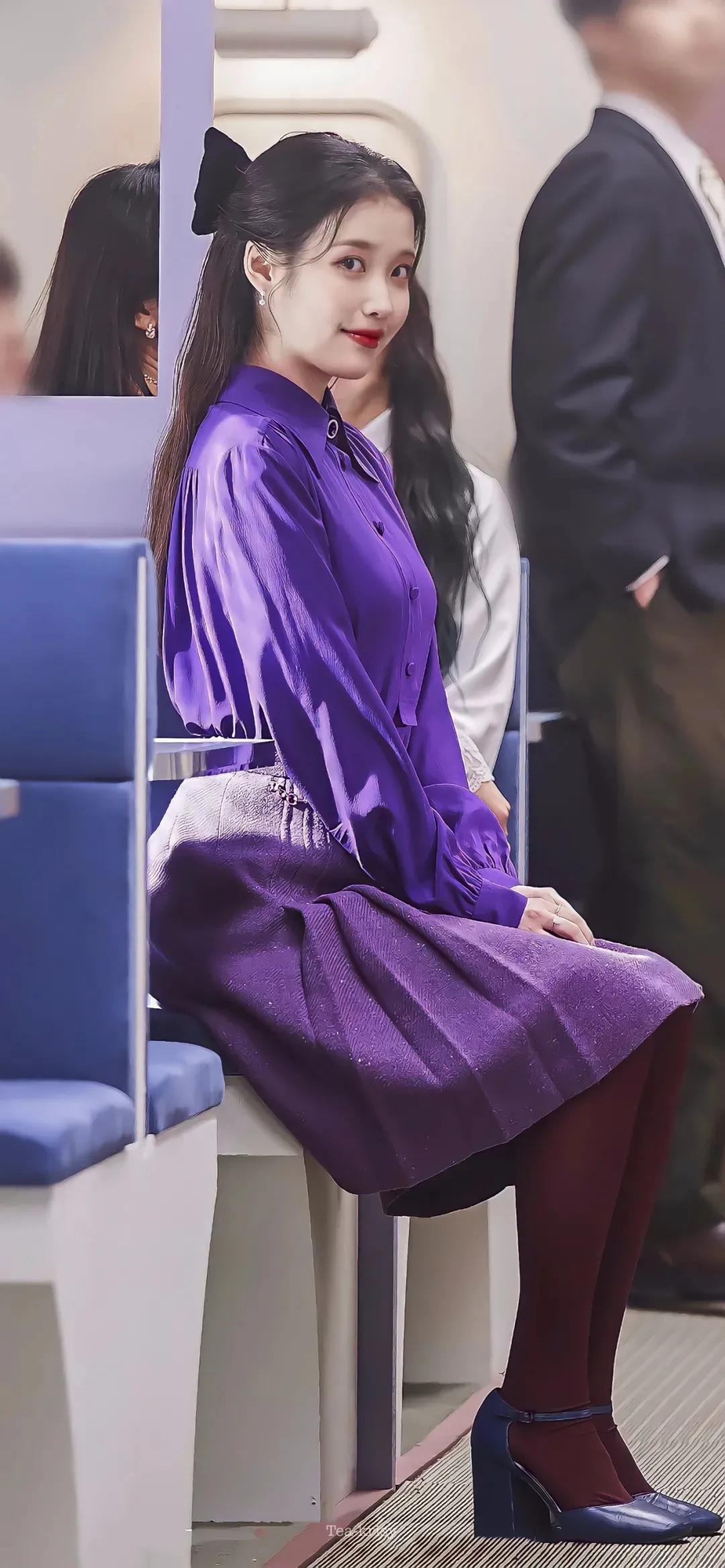 当你觉得身边一切都不如意的时候,生无可恋的时候照照镜子