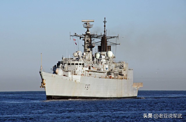 现代战舰主动防空武器,现代战舰能攻击水面目标的自卫炮