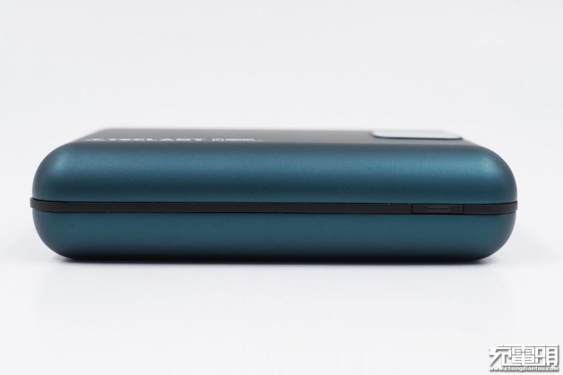 台电充电宝20000毫安快充,台电20000毫安22.5瓦充电宝评测