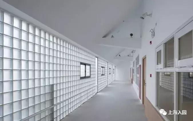 美爆了！上海的公办幼儿园也能这么好看！最低学费不到200元/月