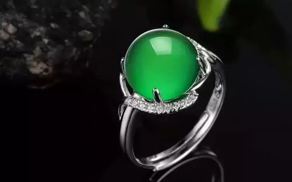 这8种玉石千万不要戴,像玉的石头有哪些品种