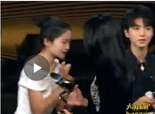 黄晓明穿增高鞋视频,黄晓明内增高现场