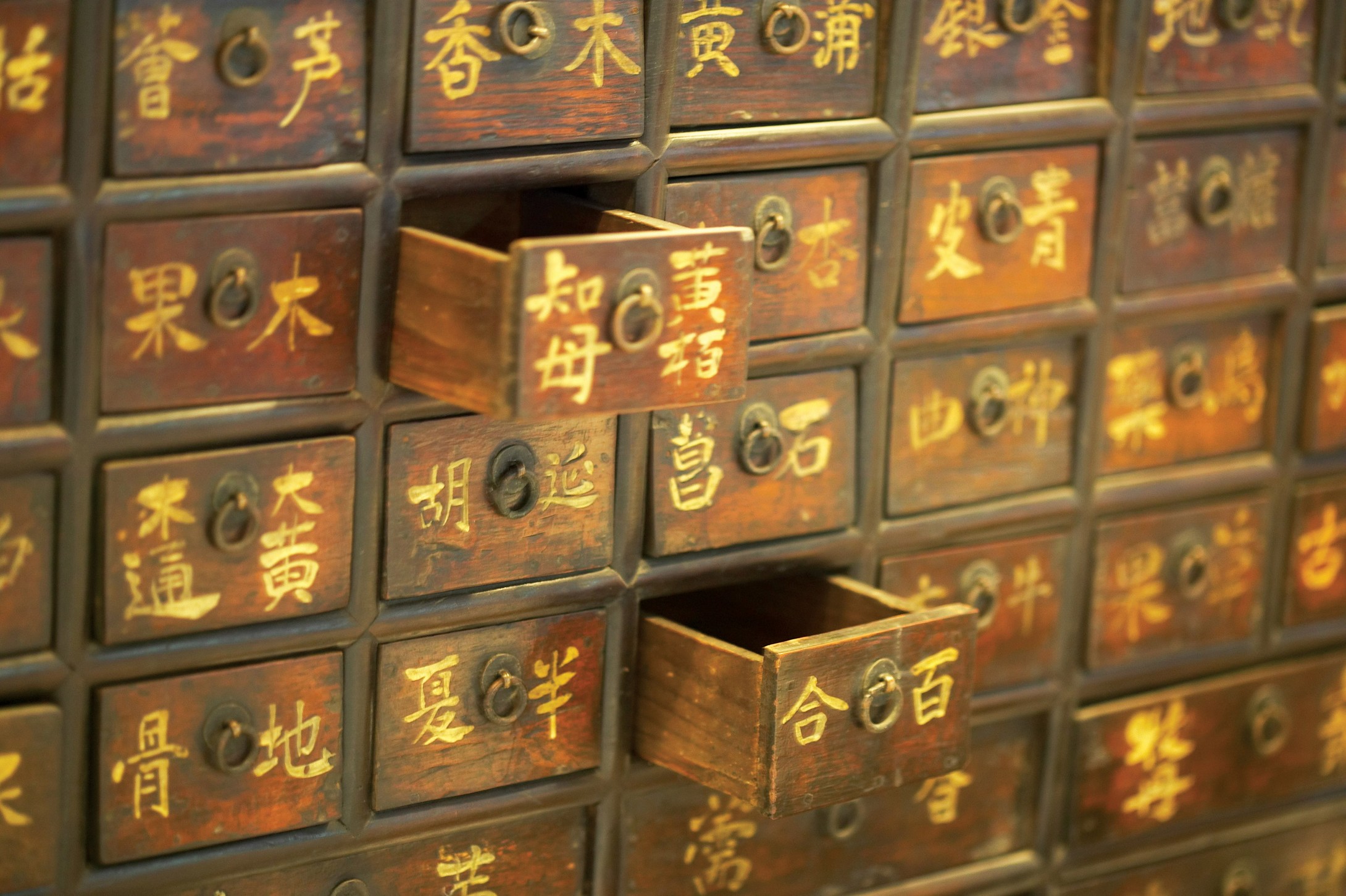 女性萎缩性阴道炎的具体症状,女性萎缩性阴道炎有什么症状