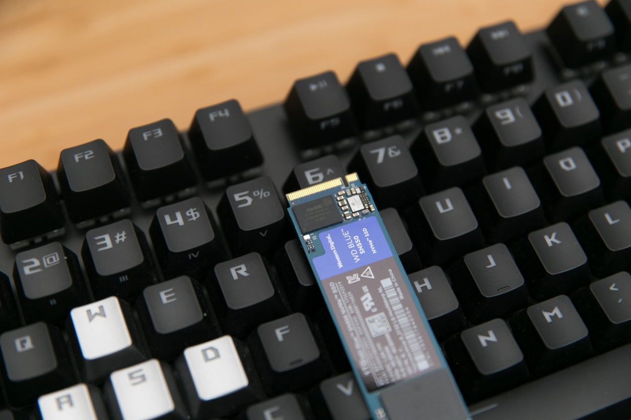 wdbluesn550固态硬盘,wdbluesn550nvmessd