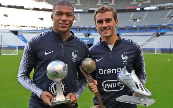 法国宝宝乳名大全,法国袖珍宝宝艾玛