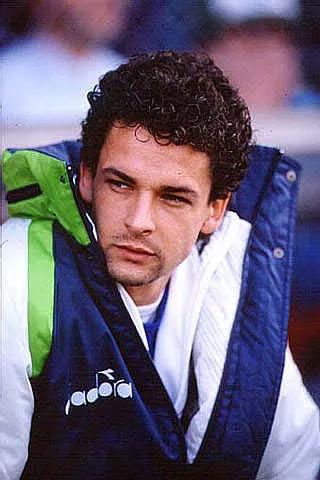 足坛十大速度最快的传奇球员,世界足坛史上十大足球巨星