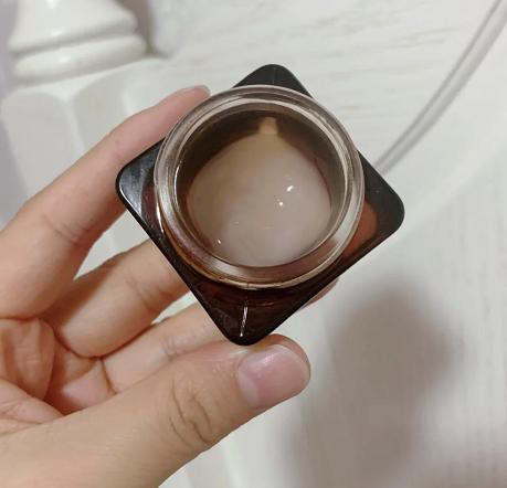 雅诗兰黛小棕瓶如何用得彻底,雅诗兰黛小棕瓶如何正确使用