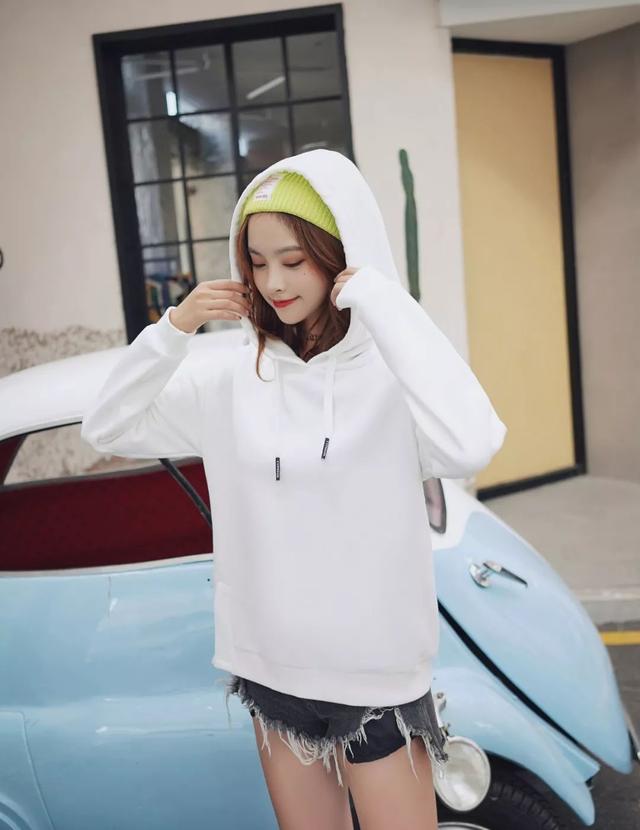 李维斯联名卫衣,李维斯联名小熊卫衣