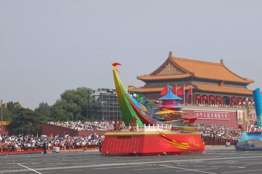 厉害了!北京工业大学@6辆国庆彩车设计及制作大揭秘