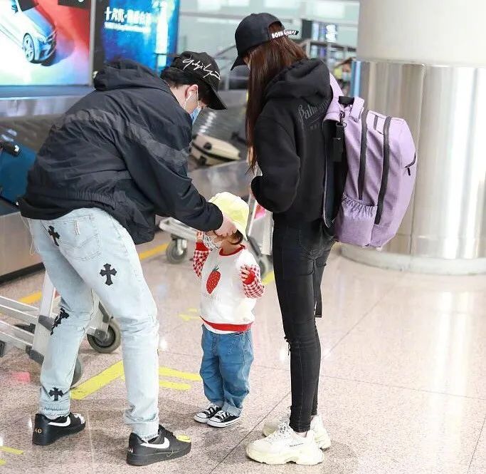 金子涵进乐华几年,乐华和金子涵什么关系