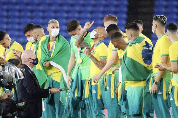 再引热议！巴西男足夺冠后*制抵**中国品牌赞助服，官方最新回应来了