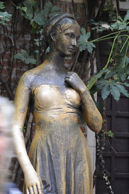 维罗纳罗密欧与朱丽叶12月份,维罗纳小镇罗密欧与朱丽叶