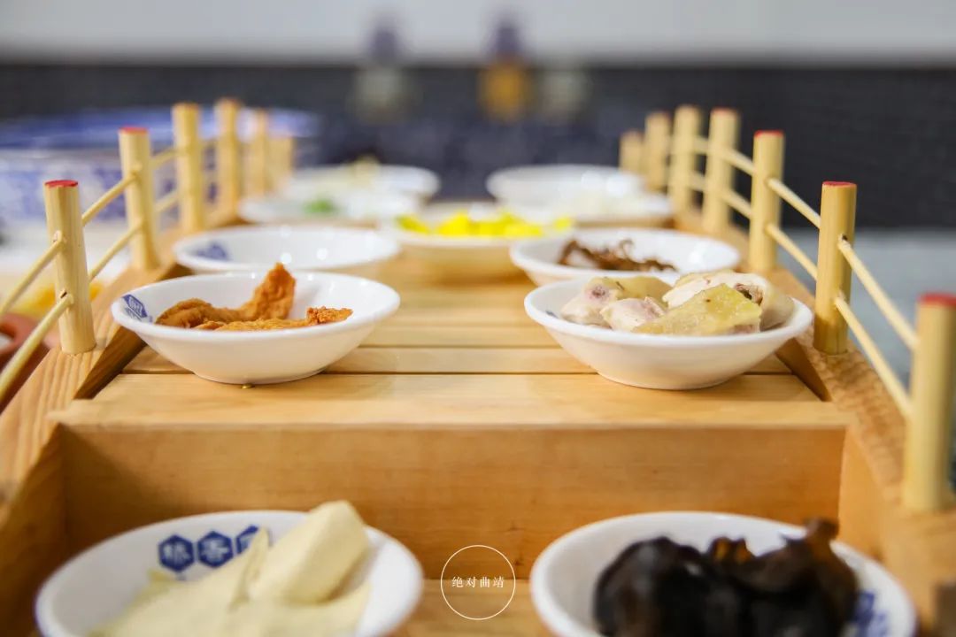 曲靖200一碗的过桥米线,曲靖高端过桥米线