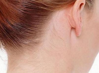 「丽皙白」脸部时常感到有刺痛感,那是你还没做好这几步护肤步骤!