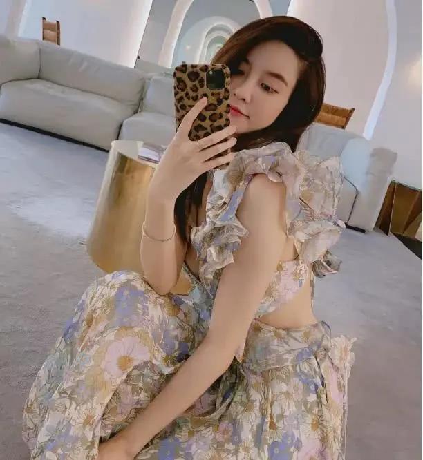 张大奕为什么被称为大陆第一网红,网红张大奕品牌