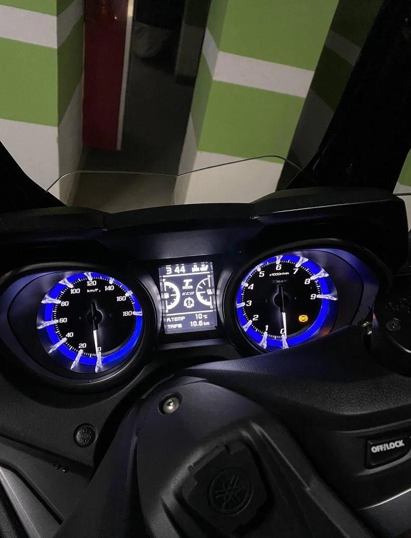 雅马哈tmax560加92还是95汽油,雅马哈tmax560最帅改装