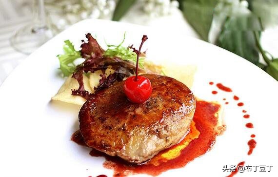 世界三大奢侈美食之鹅肝,三大顶级食材鹅肝鱼子酱松露餐厅