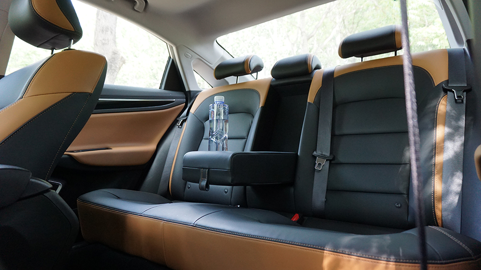 全新吉利帝豪gl全面评测解析文库,2020帝豪gl插电混合视频试驾