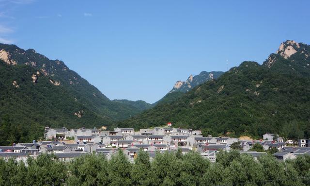 西泰山是什么样的,西泰山为啥叫西泰山