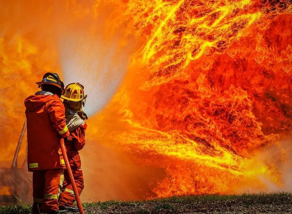 论激素和改善病情药物在风湿病治疗中的作用