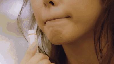 嘴唇干裂爆皮治哪个脏腑虚,嘴唇干裂是哪个内脏有问题