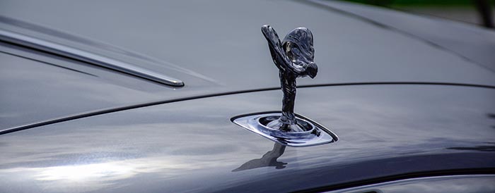 提一台劳斯莱斯曜影是什么感觉,试驾顶级豪华6x6越野车