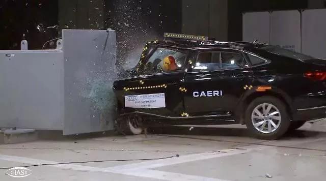 希冀坠落,一片混沌|再见2019