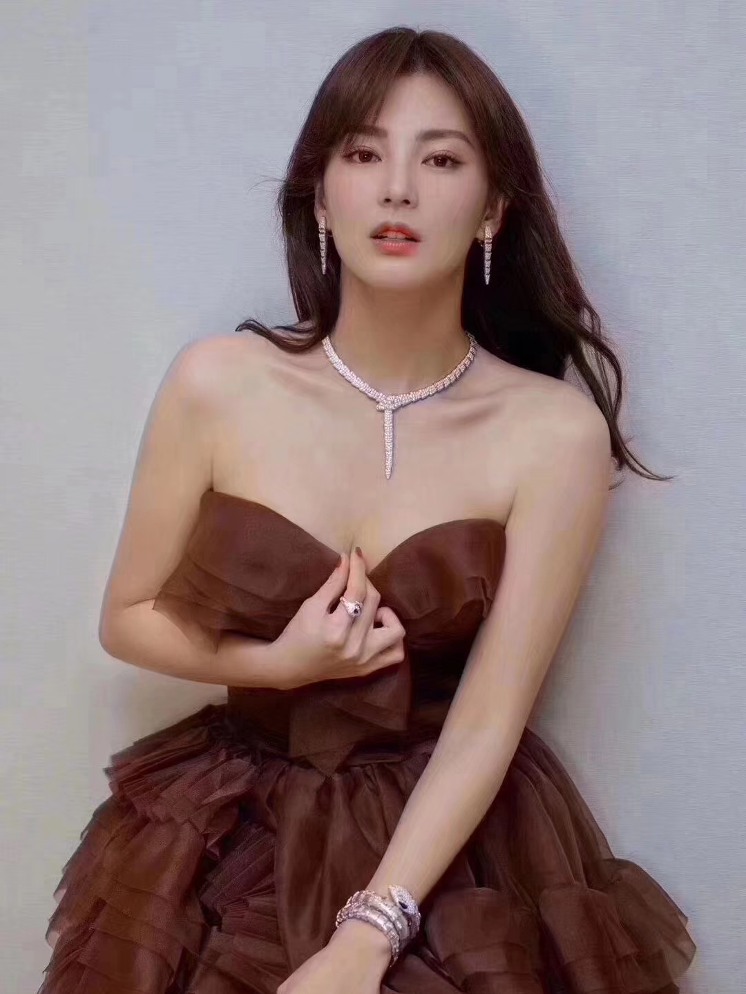 宝格丽群镶钻戒图片,宝格丽卡地亚十大经典珠宝