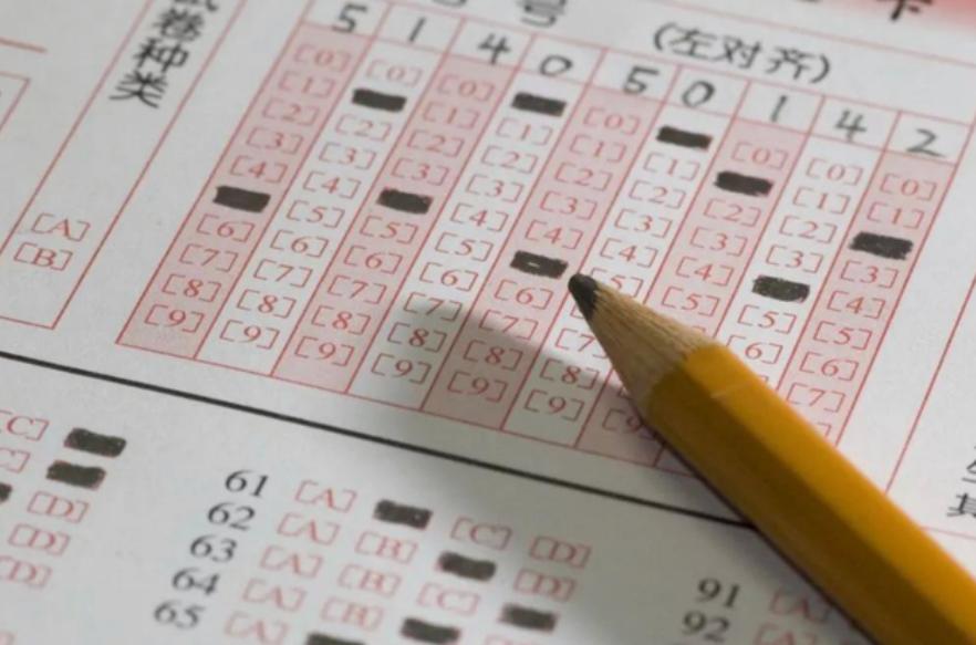 改试卷老师最讨厌的字体,改卷有没有可能答题卡被弄错